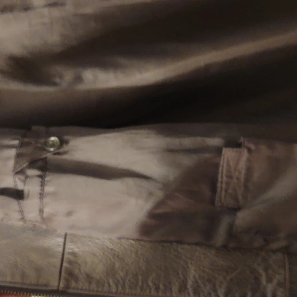 Leather jacket - Picture 4 of 6